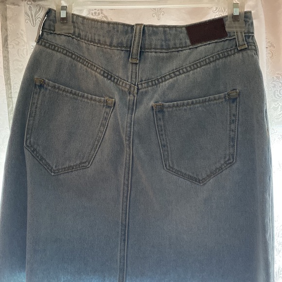 Light Washed Skirt - Picture 3 of 3